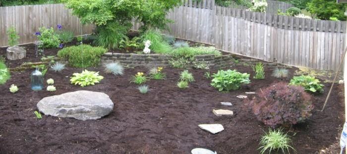 ιδέες κήπου για λίγα χρήματα τοπίο κήπου πέτρες φυτών