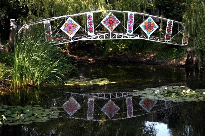ιδέες κήπου zalipie γέφυρα διακοσμητικά μοτίβα λουλουδιών