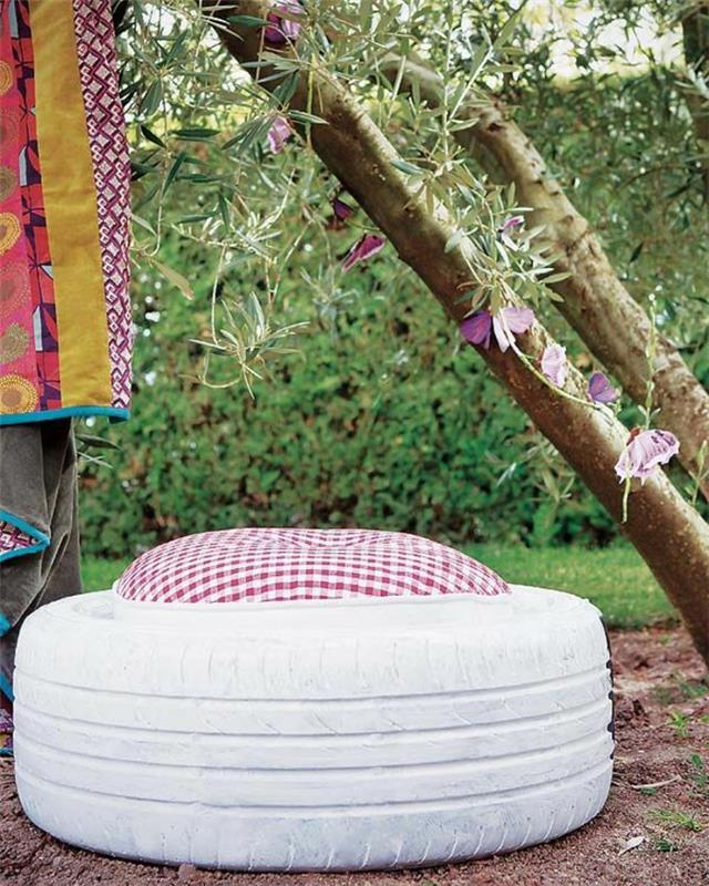 φτιάξτε μόνη σας διακόσμηση ελαστικών αυτοκινήτου ρίξτε μαξιλάρια καρέκλα κήπου