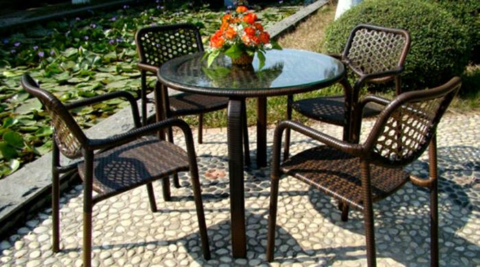 έπιπλα κήπου σετ alu τραπέζι στρογγυλά με καρέκλες από γυάλινο τζάμι ευγενούς μεγέθους
