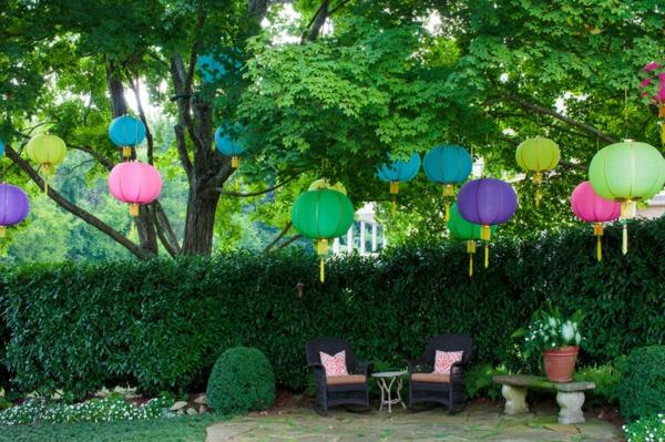 πάρτι κήπου πολύχρωμα φανάρια φρέσκες ιδέες για διακοσμήσεις πάρτι