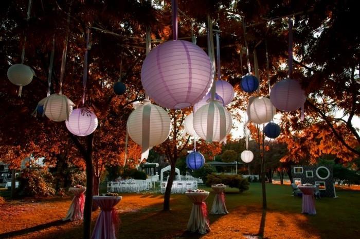 οι ιδέες για πάρτι στον κήπο οργανώνουν κομψό γαμήλιο πάρτι στον κήπο και διακοσμούν με φανάρια