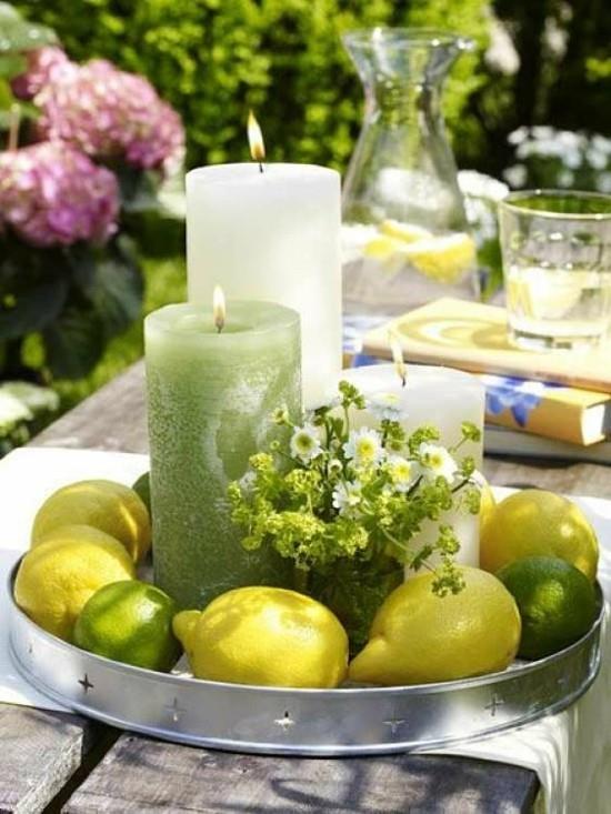 ιδέες διακόσμησης καλοκαιρινού τραπεζιού κήπου με λεμόνια