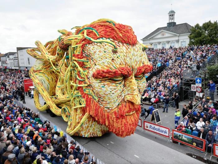 γλυπτά κήπου φωτογραφία joyce van belkom Bloemencorso Zundert θέμα van gogh