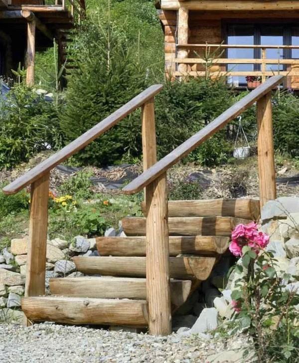 Φτιάξτε σκάλες κήπου από ξύλο
