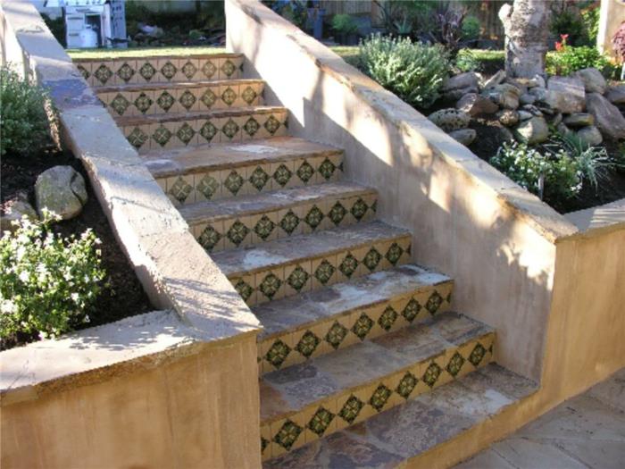 εξωτερικές σκάλες φυτικά πλακάκια
