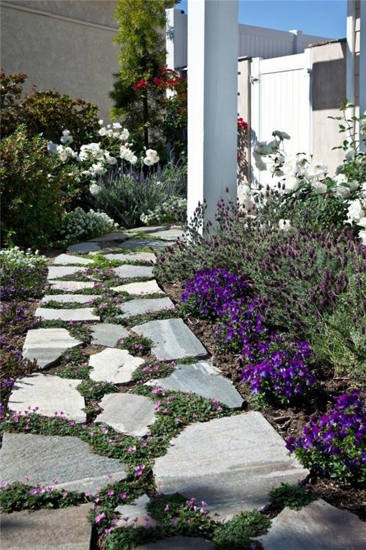 Διακοσμήστε το μονοπάτι του κήπου από πλακάκια με γρασίδι και φυτά