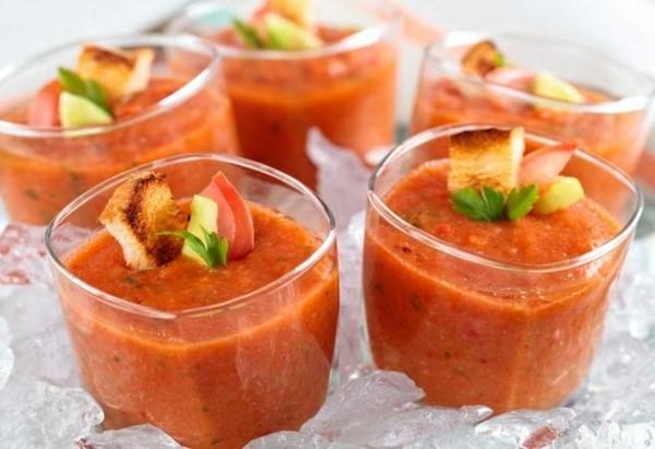 συνταγή gazpacho κρύα καλοκαιρινή γιορτή ντοματόσουπα