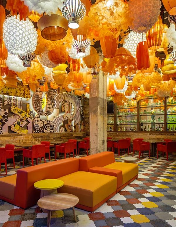 Γεννήτρια hostel barcelona εσωτερική διακόσμηση που προσκαλεί ατμόσφαιρα