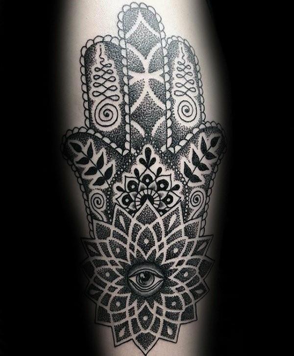 διακεκομμένη χαμάσα τατουάζ blackwork
