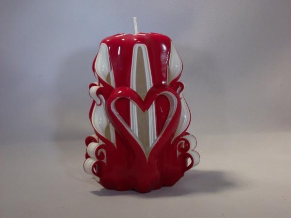 λαξευμένα κεριά κάνουν διακόσμηση με κεριά για την ημέρα του Αγίου Βαλεντίνου