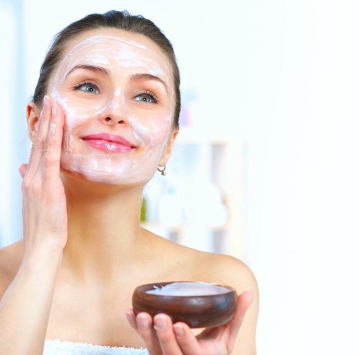 Προετοιμάστε το peeling προσώπου για όμορφο δέρμα