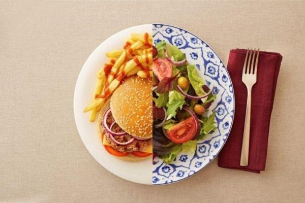 χάστε βάρος υγιεινά σύμφωνα με τον κανόνα 8020, φάτε πολλά φρέσκα λαχανικά, χωρίς πατατάκια, χωρίς χάμπουργκερ
