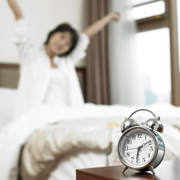 ύπνο υγιεινό ξυπνητήρι πρωινός τρόπος ζωής