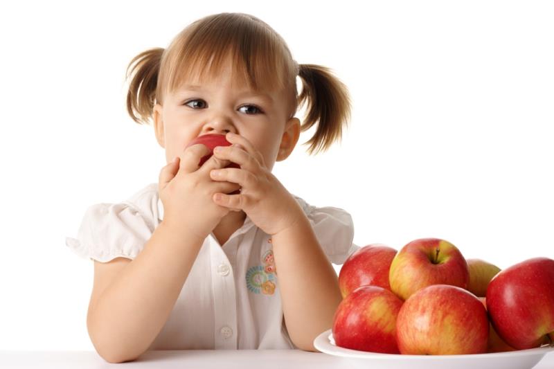 υγιεινά τρόφιμα για παιδιά φρούτα κόκκινα μήλα