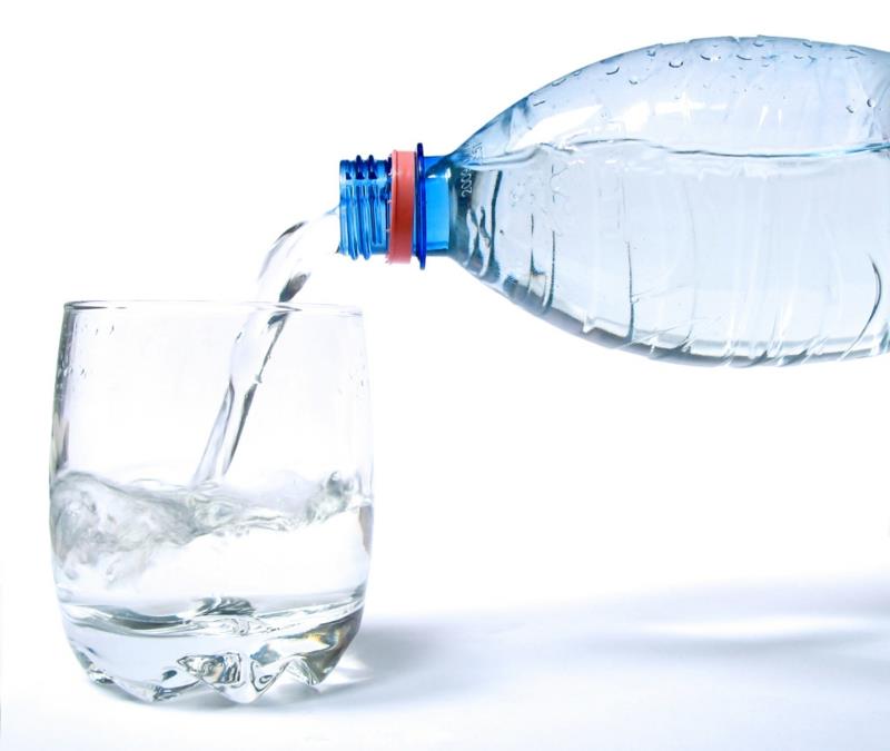 υγιεινός τρόπος ζωής πίνετε περισσότερο νερό υγιεινή διατροφή