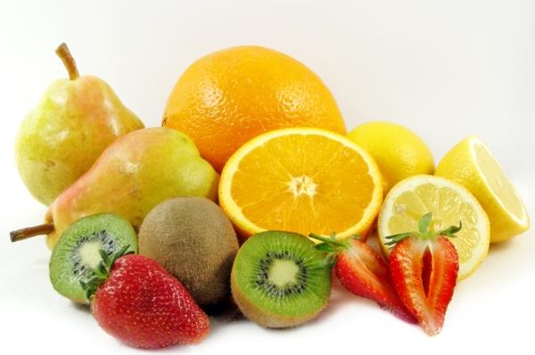 υγιεινή διατροφή για παιδιά που τρώνε φρούτα