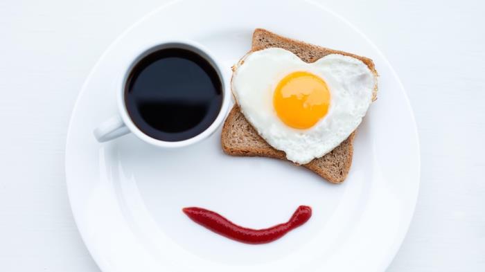συμβουλές υγιεινής διατροφής ιδέες πρωινού τοστ τηγανητό καφέ αυγό