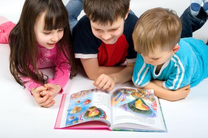 υγιεινό τρόπο ζωής για παιδιά που διαβάζουν βιβλίο