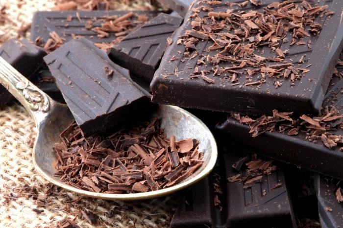 υγιεινή διατροφή καλή τροφή μαύρη σοκολάτα