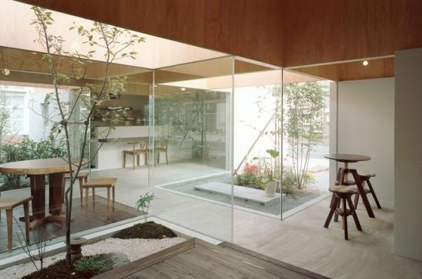 γυάλινο δωμάτιο-διαχωριστικό-διαφανές-κήπος-τραπεζαρία