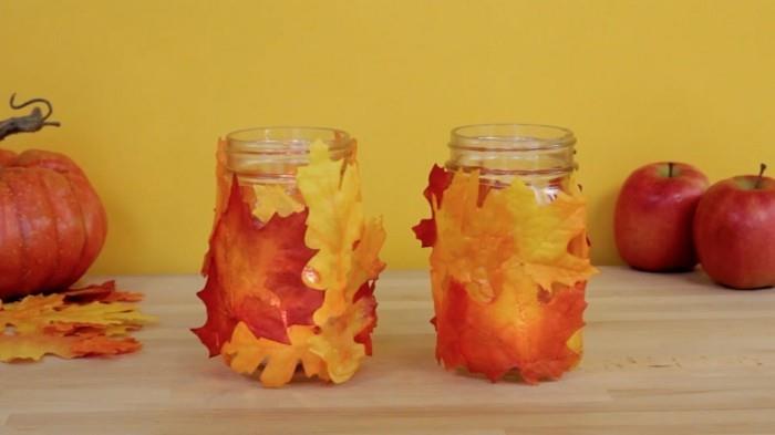 γυαλί τυλιγμένο σε φύλλα φθινοπώρου