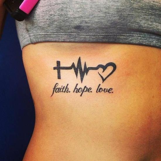πίστη αγάπη ελπίδα τατουάζ γυναίκες πλευρά τατουάζ