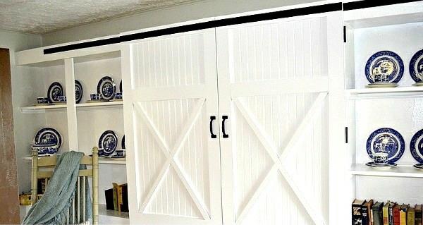 Φτιάξτε μόνοι σας συρόμενες πόρτες βαμμένες σε λευκό ξύλο