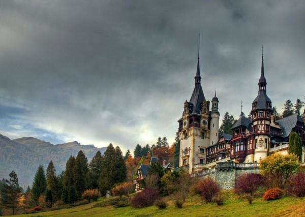 φθηνοί προορισμοί διακοπών κάστρο Ρουμανία Πέλες