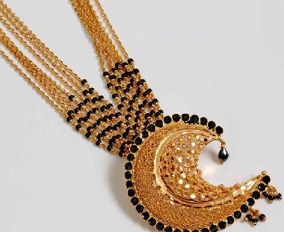 Çoklu Zincirli ve Siyah Pırlantalı Altın Mangalsutra