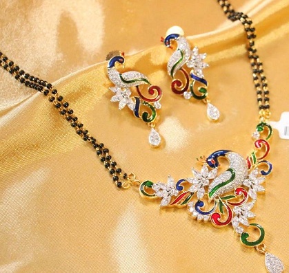 Mangalsutra Tavuskuşu Şekilli Kolye Seti