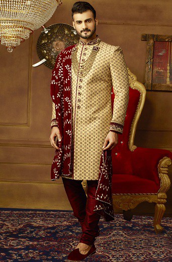 Maroon ir Gold Sherwani