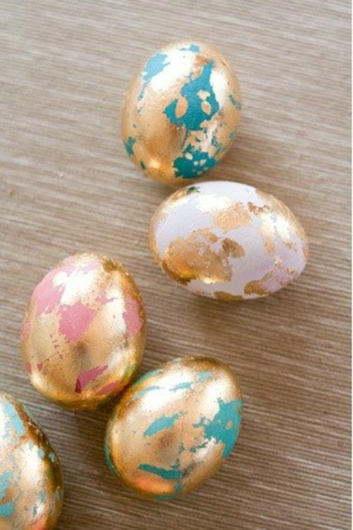 φτιάξτε μόνοι σας χρυσά πασχαλινά αυγά, ζωγραφίστε πολύχρωμα