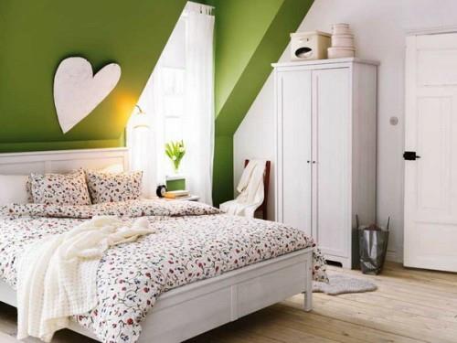 πράσινο γρασίδι τοίχο υπνοδωμάτιο σοφίτα ιδέα διακόσμηση καρδιάς