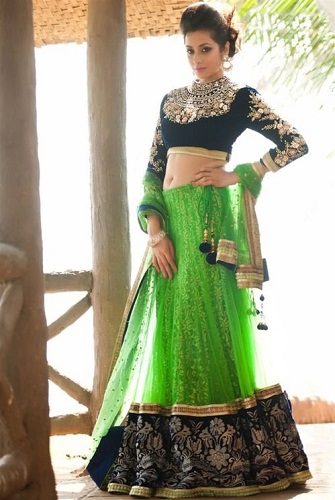 Siyah ve Yeşil Lehenga