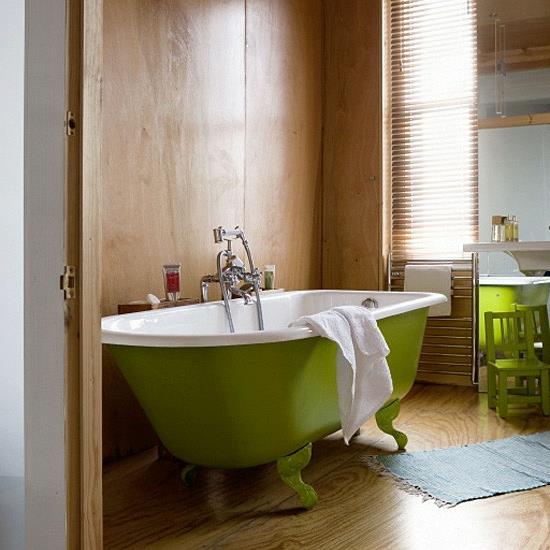 πράσινη καρέκλα μπανιέρας ξύλινος σχεδιασμός τοίχου Μοντέρνο μπάνιο