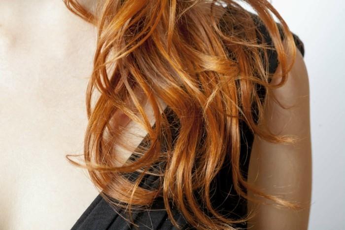 οι συμβουλές φροντίδας των μαλλιών κάνουν τα κοκκινωπά μαλλιά μόνοι σας