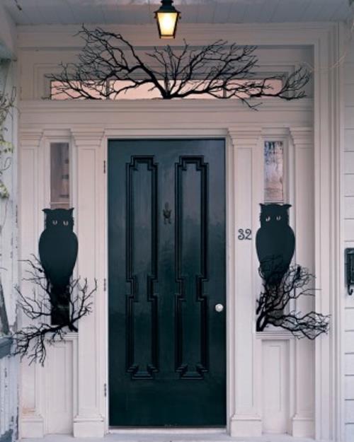 Απόκριες εξωτερική διακόσμηση μαύρες κουκουβάγιες στην πόρτα