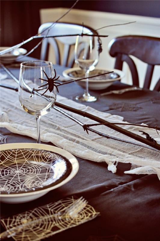 ιδέες διακόσμησης αποκριών που ταιριάζουν με ιστούς αράχνης