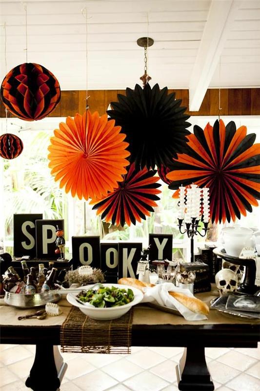 Απόκριες-τραπέζι-διακόσμηση-ιδέες-μαύρο-πορτοκαλί-χρώμα-σχέδιο