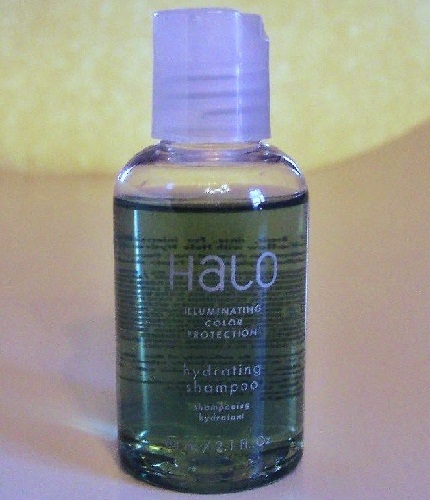 Halo Aydınlatıcı Renk Koruma Nemlendirici 2.1 oz Şampuan