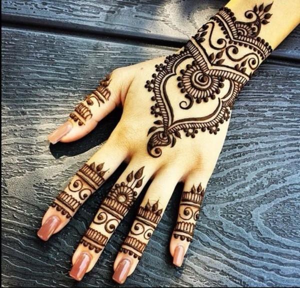 ιδέες τατουάζ δάχτυλο χεριών με χέννα