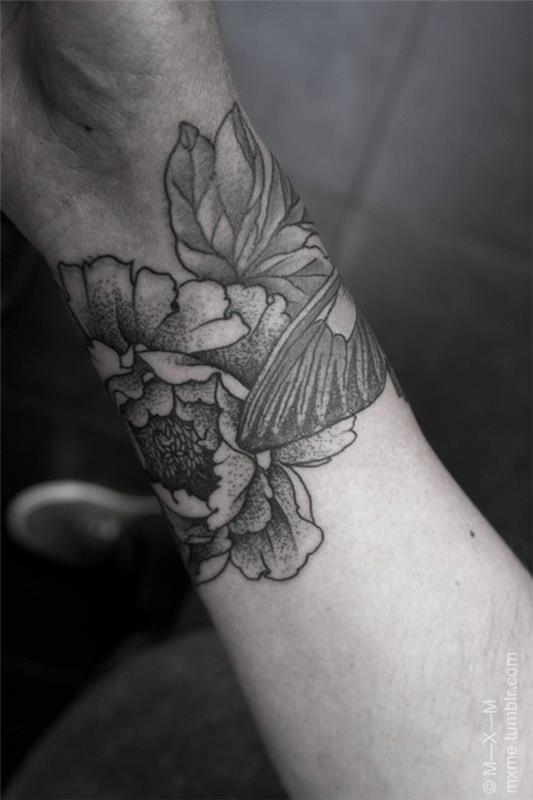 καρπό μοτίβα τατουάζ λουλούδια