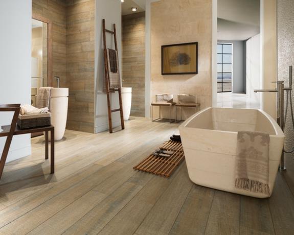 πετσέτα σκάλα ξύλινα έπιπλα δωματίου ανεξάρτητο μπάνιο ξύλινο πάτωμα