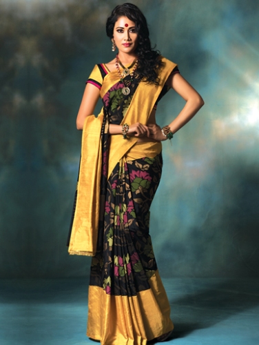 „Uppada Silk Black and Yellow Handwoven Saree“