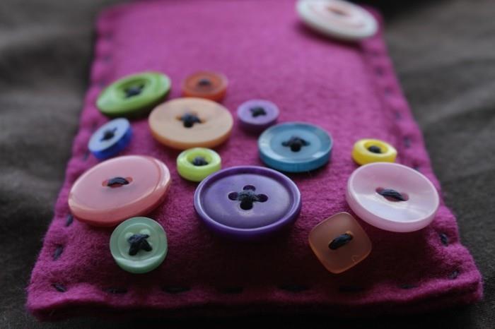 θήκη τηλεφώνου ράβω μοβ κουμπιά diy