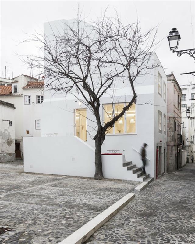 house lisbon fado music house house