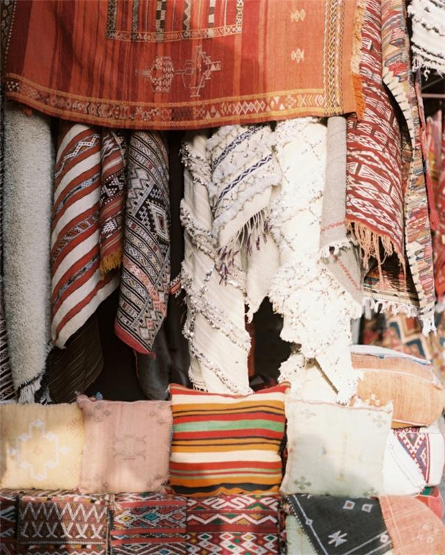έπιπλα σπιτιού μαροκινά χαλιά έθνο μοτίβο φυσικά υφάσματα