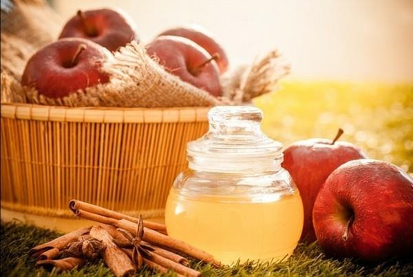 σπιτικές θεραπείες για ξίδι μηλίτη μήλου από ηλιακά εγκαύματα