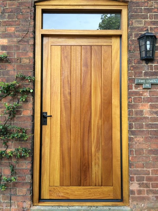 πόρτα σπιτιού από ξύλο πόρτα σπιτιού φτιάξτε μόνοι σας βερνίκι πόρτες